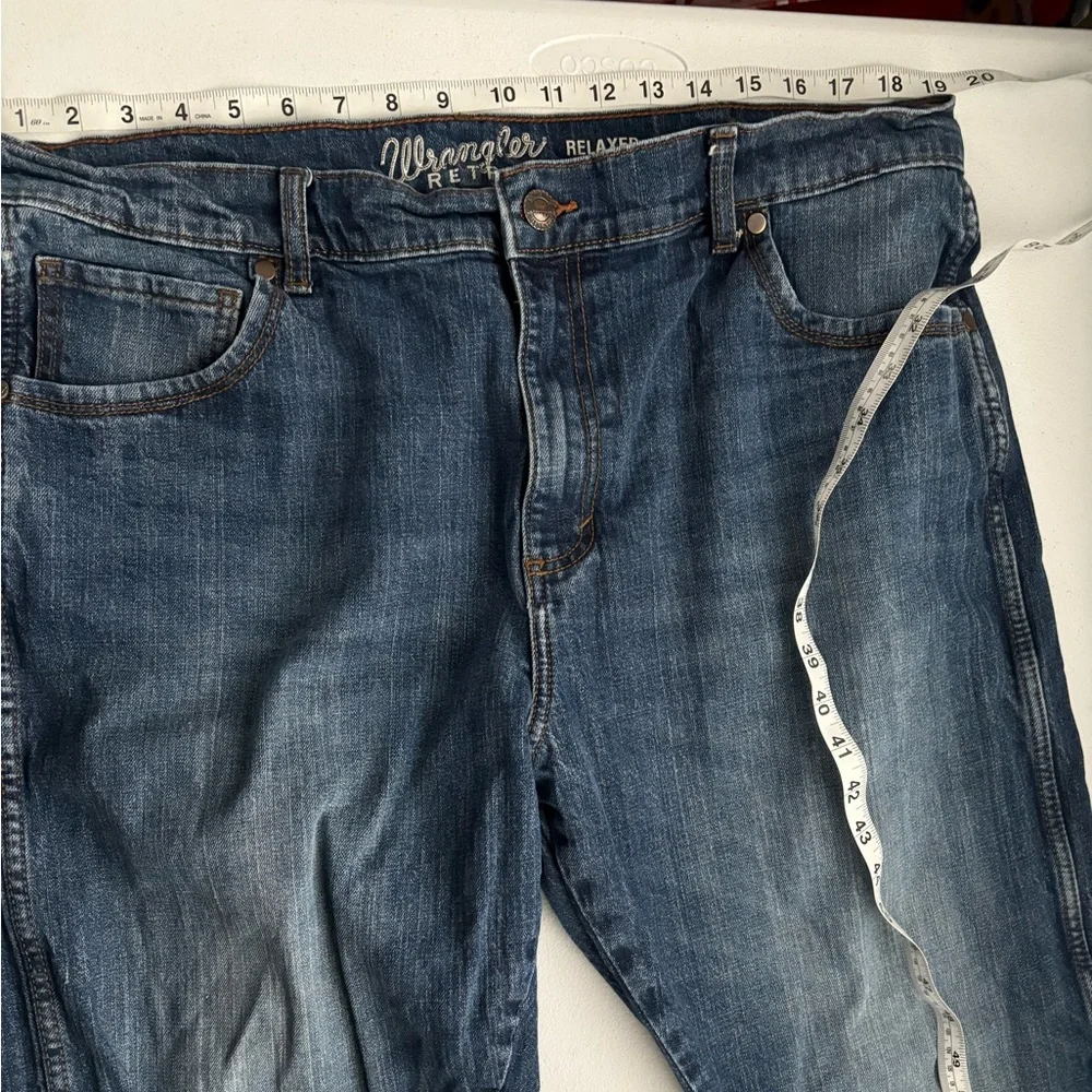 Wrangler Men's Distressed‎ Blue Jeans